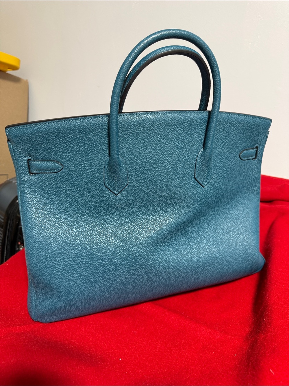 Size 40 Teal Leather Structured Top-Handle Bag with Gold Hardware - Picture 7 of 10
